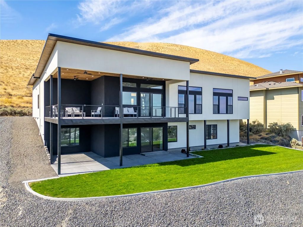 5411 Hershey Lane, West Richland