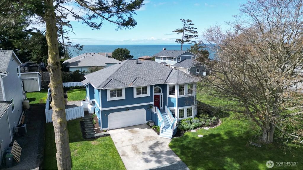 561 Fort Ebey Road, Coupeville