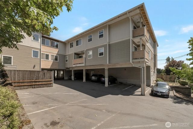 11424 1st Avenue S 103, Seattle