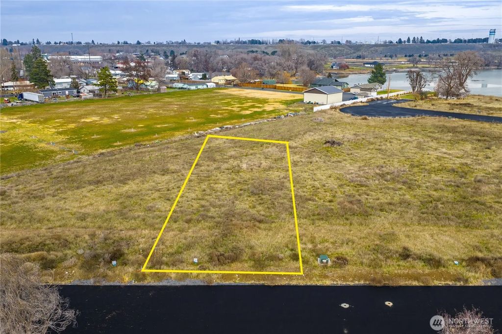 2 Valley Road Ne 2, Moses Lake
