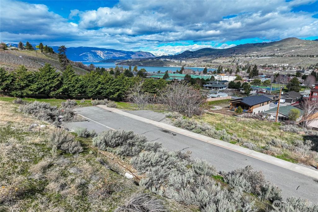 0 Lot 11 E Franklin Street, Chelan
