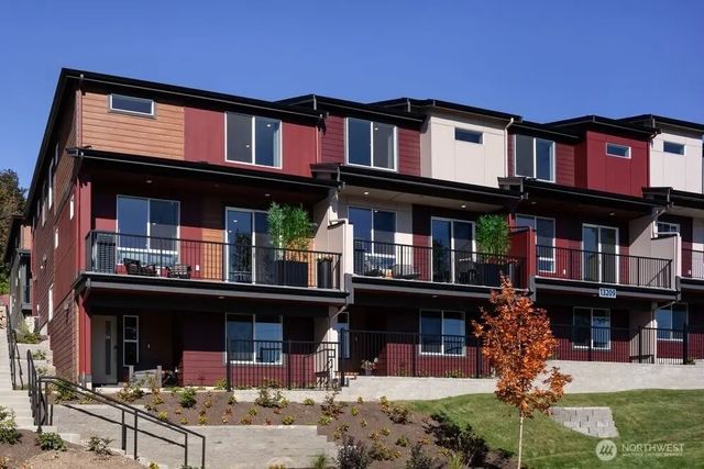 13209 Ne 127th Court D, Kirkland