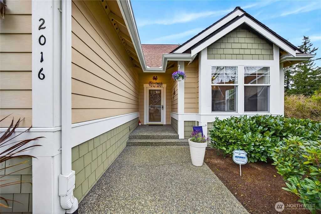 2016 Cascade Court, Anacortes