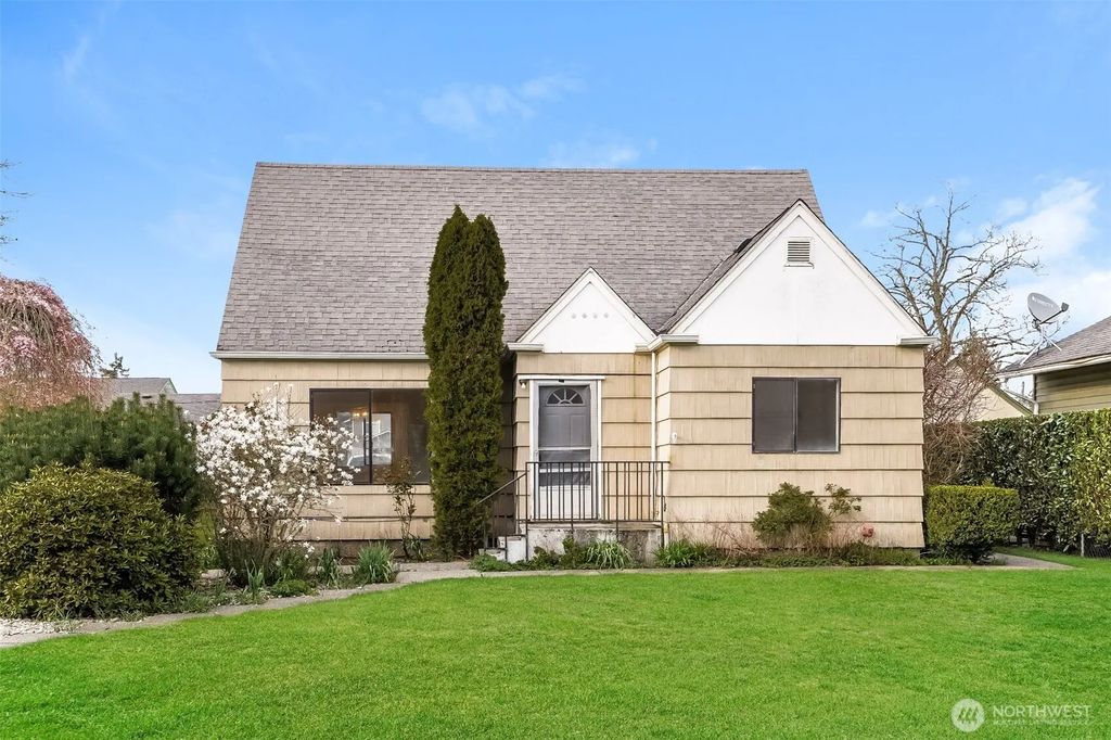 715 S 141st Street, Tacoma