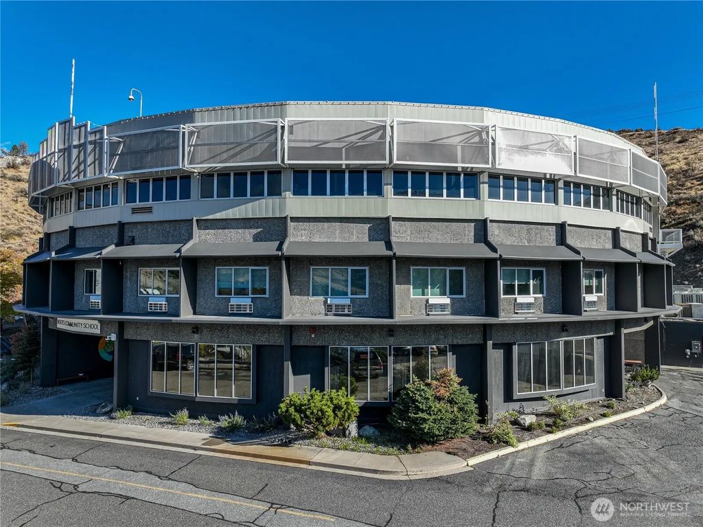 503 E Highland Avenue 218, Chelan