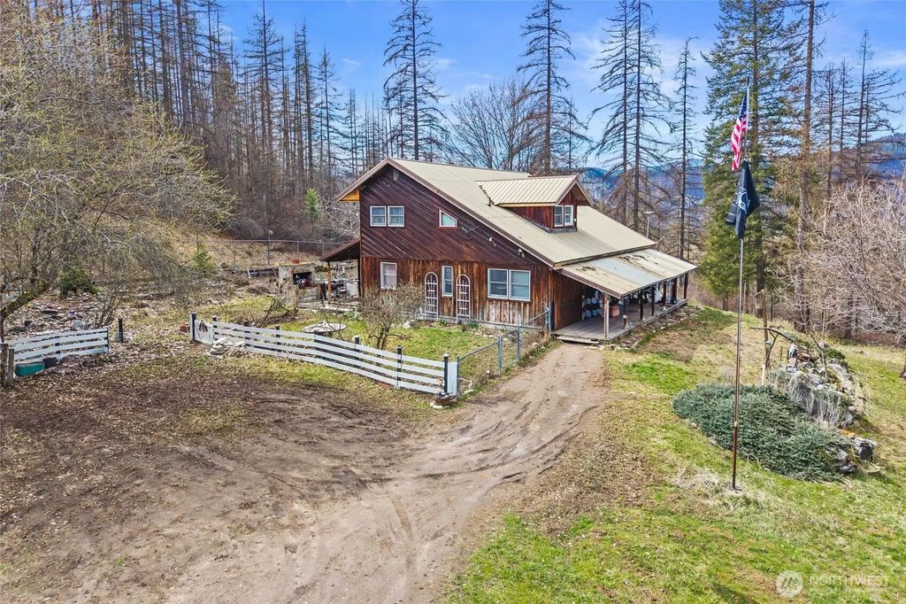 3442 Moore Road, Kettle Falls