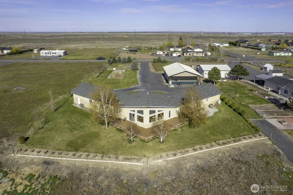 7618 Bouldercrest Road Ne, Moses Lake