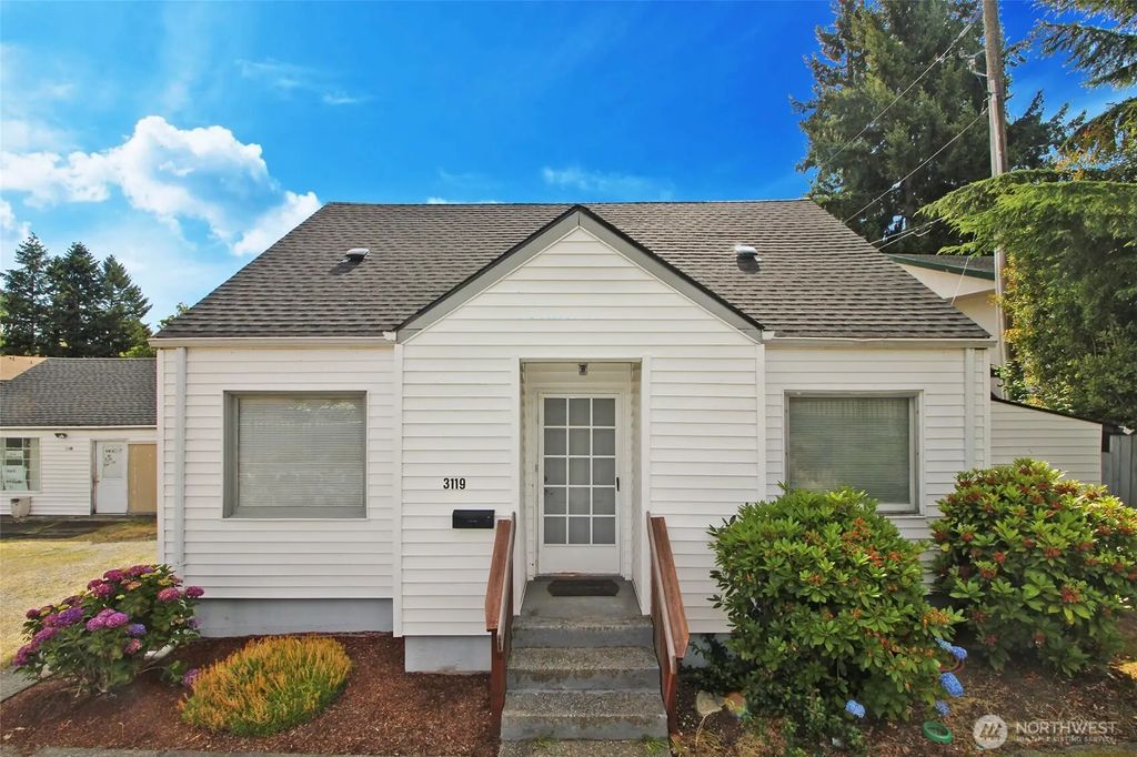 3119 Bridgeport Way W, University Place