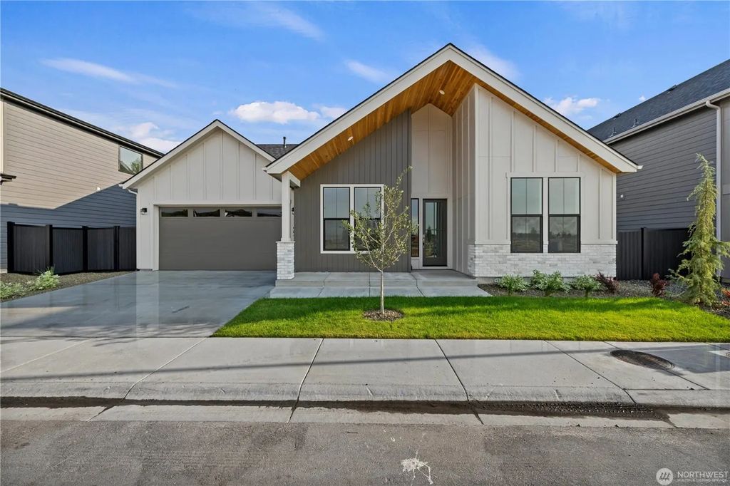 16402 30th Avenue E 4, Tacoma