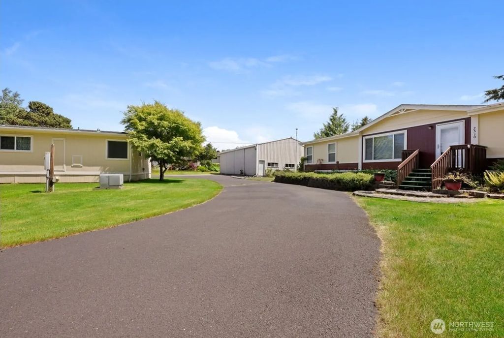 2512 2510 Sid Snyder Drive, Long Beach