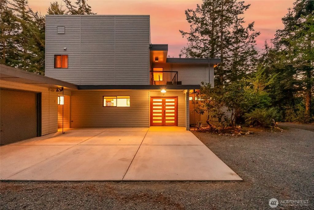 5408 Sunset Avenue, Anacortes