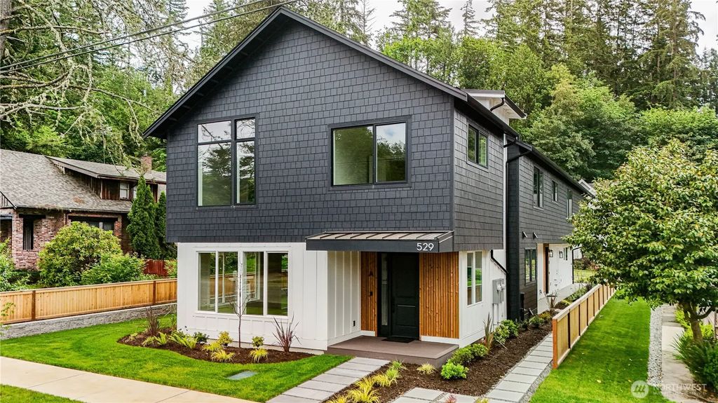 529 Se Bush Street B, Issaquah