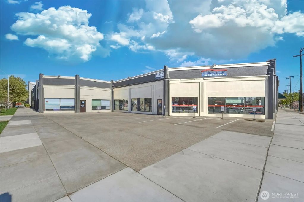 2 E Poplar Street, Walla Walla