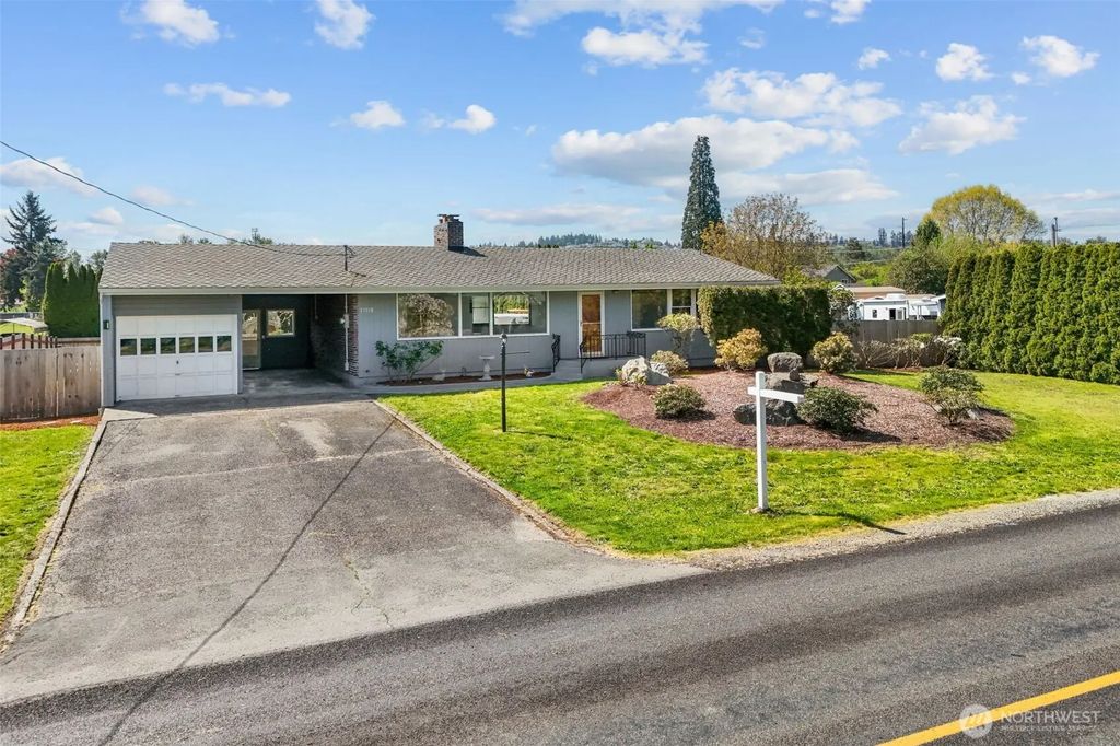 15108 74th Street E, Sumner