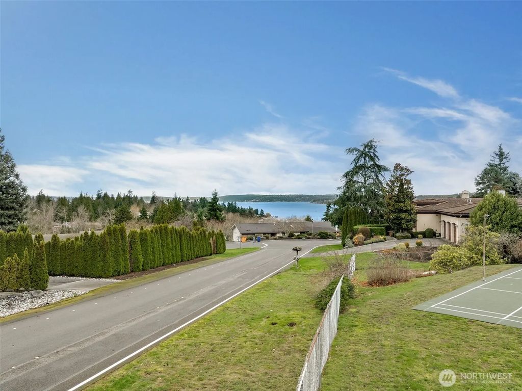 9808 Ne 33rd Street, Bellevue