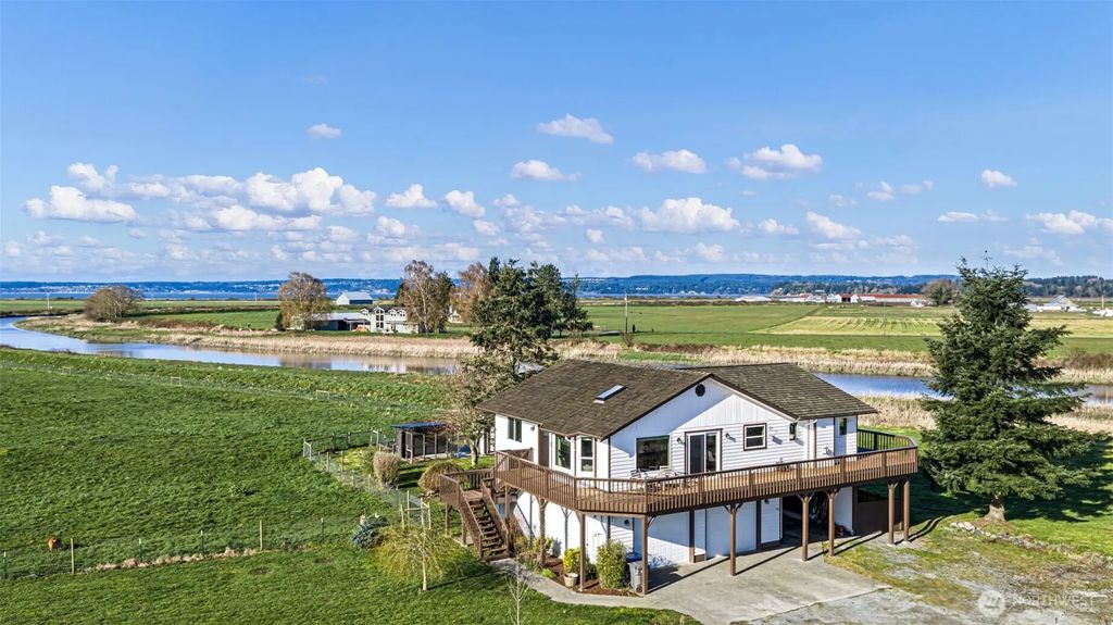 9405 Thomle Road, Stanwood
