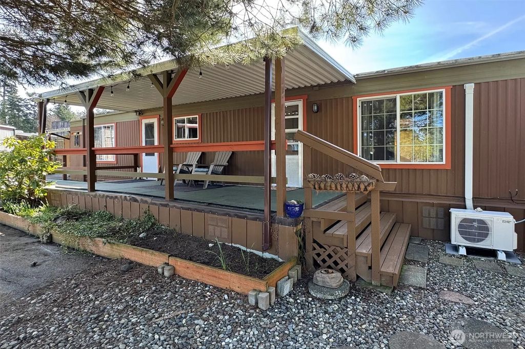 90 Baywood Village Road 8, Sequim