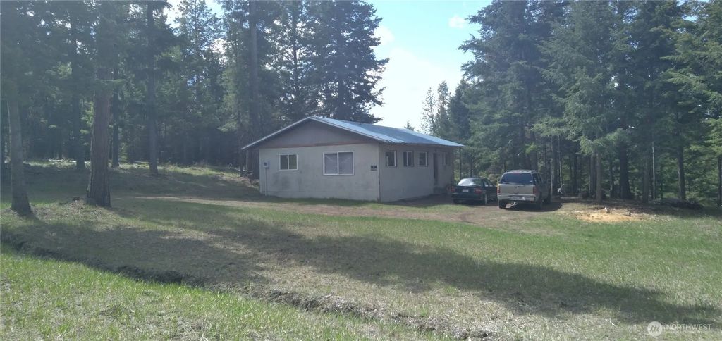 51 Trap Line Loop Road, Oroville