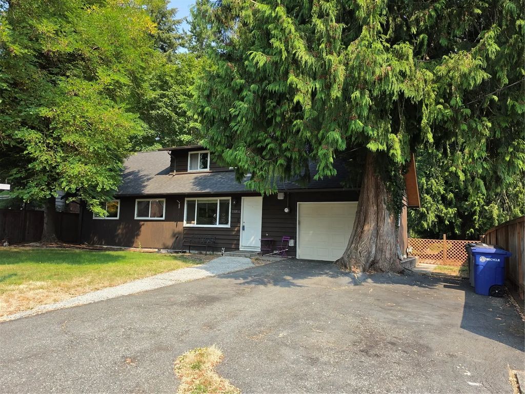 18816 89 Avenue Ne, Bothell