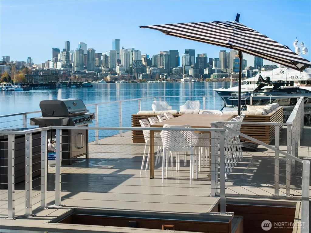 2309 N Northlake Way 13, Seattle