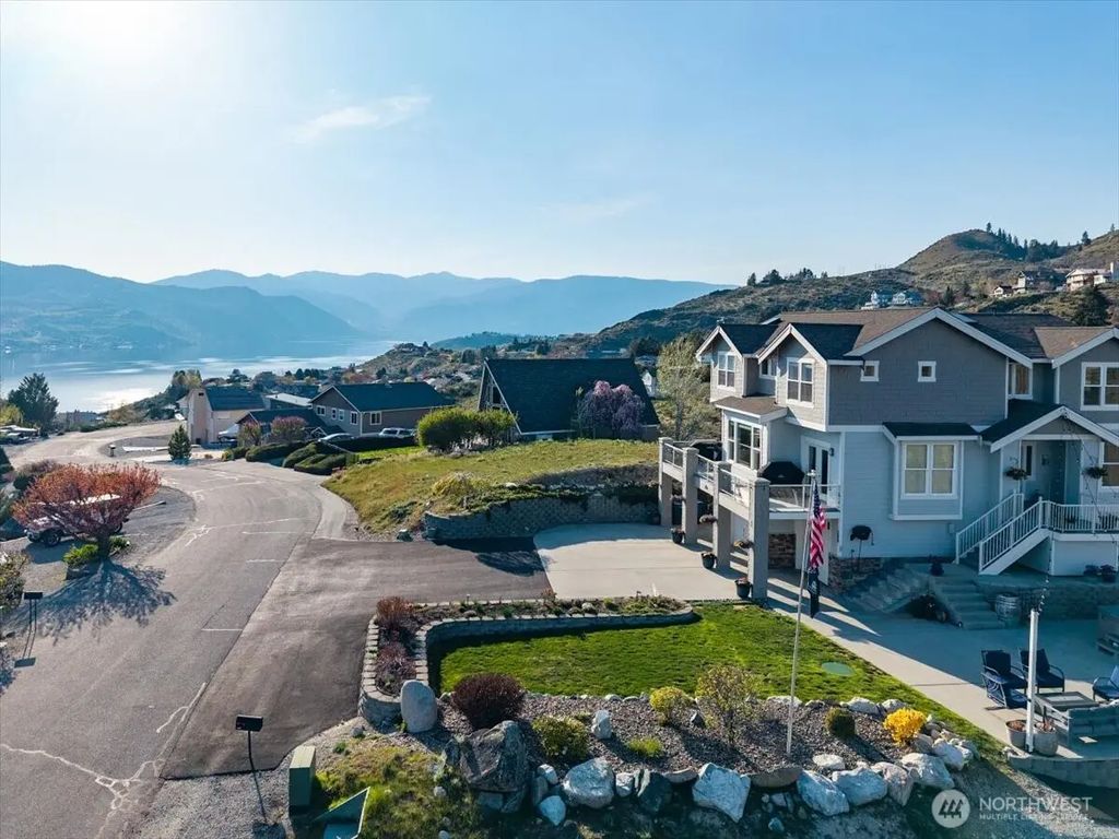200 Crescent Street, Chelan
