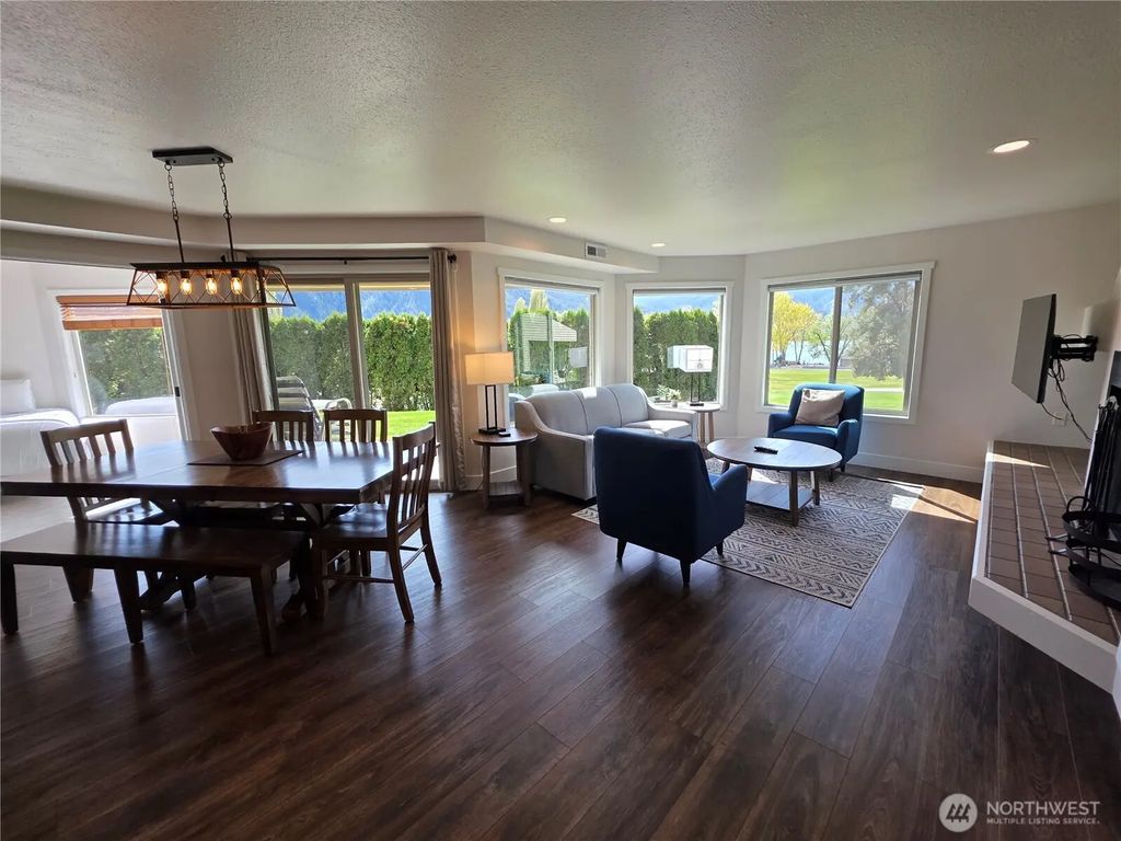 1 Lodge 606-q, Manson