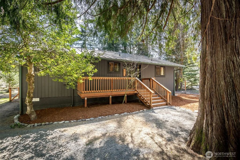 120 Rainbow Lane, Packwood