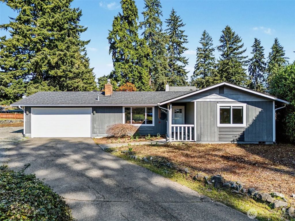 12211 109th Avenue Ct E, Puyallup