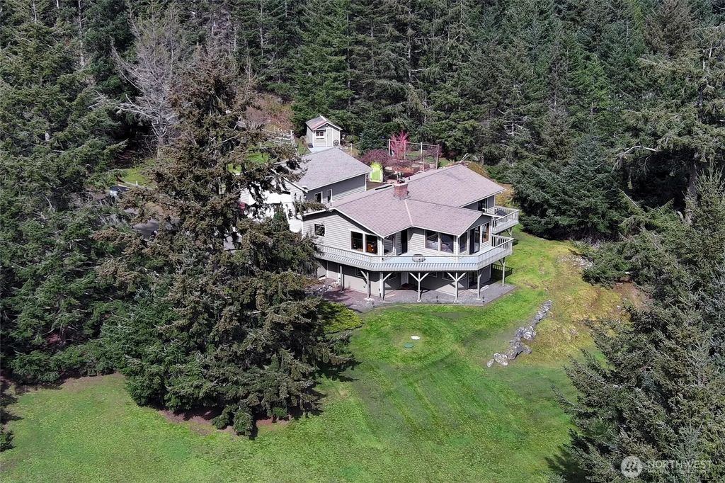 222 Oak Hill Drive, Friday Harbor