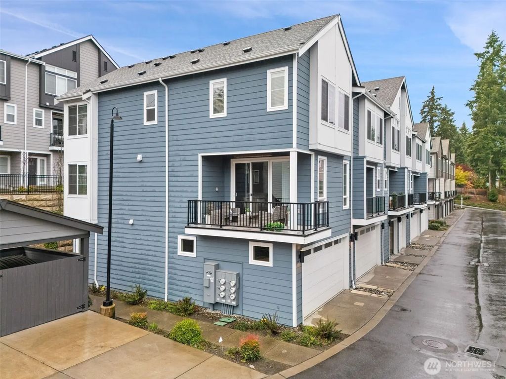 18829 67th Drive Ne 6, Kenmore