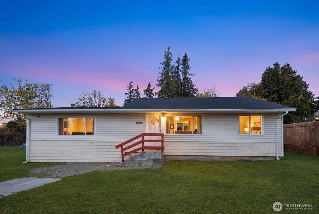 3206 S 221st Street, SeaTac