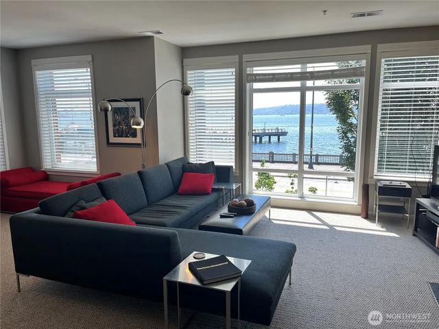 1950 Alaskan Way 227, Seattle