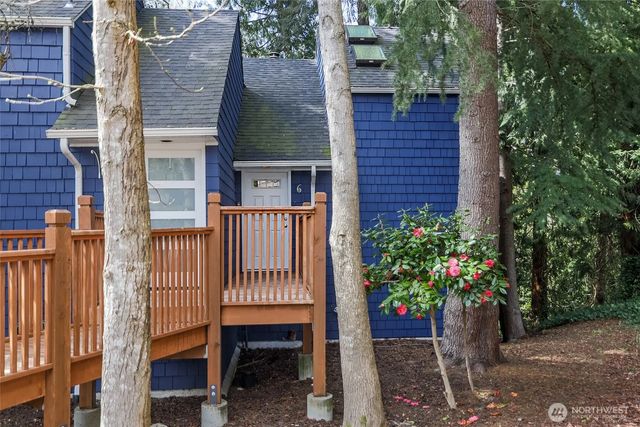 9165 45th Avenue Sw 6, Seattle