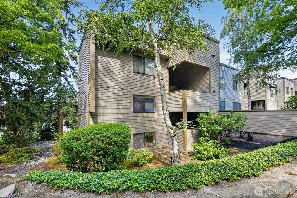 4895 76th Street Sw D701, Mukilteo