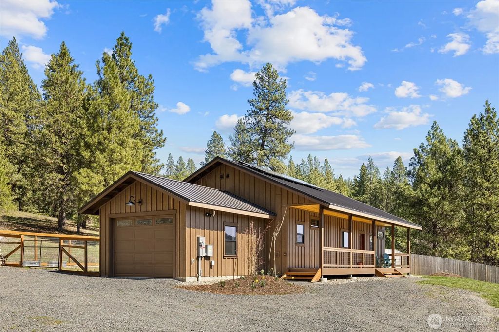 10692 Teanaway Road, Cle Elum