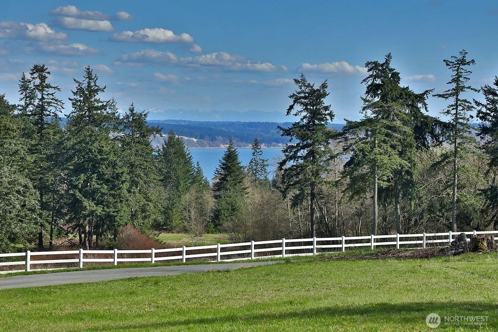 Panorama Drive, Freeland