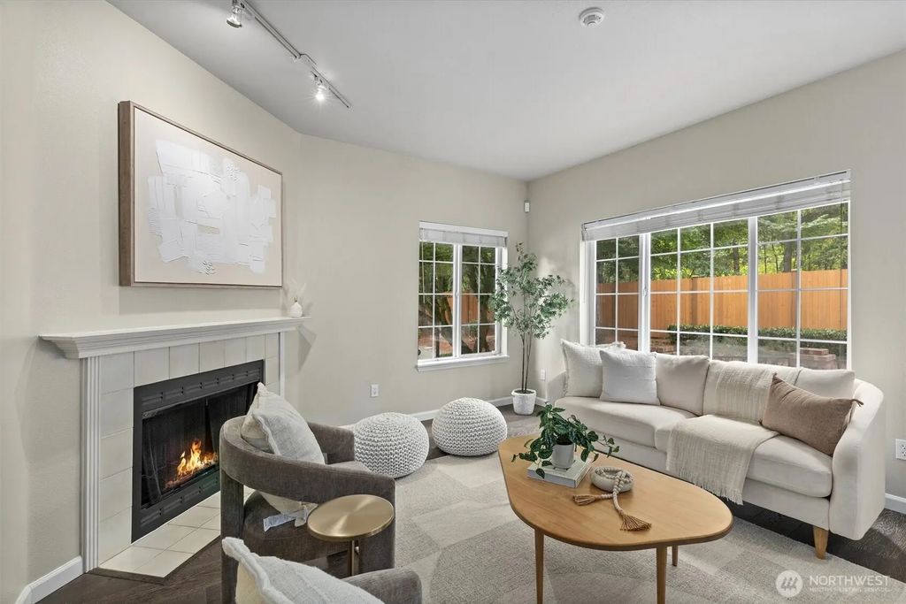 10909 Avondale Road Ne R170, Redmond