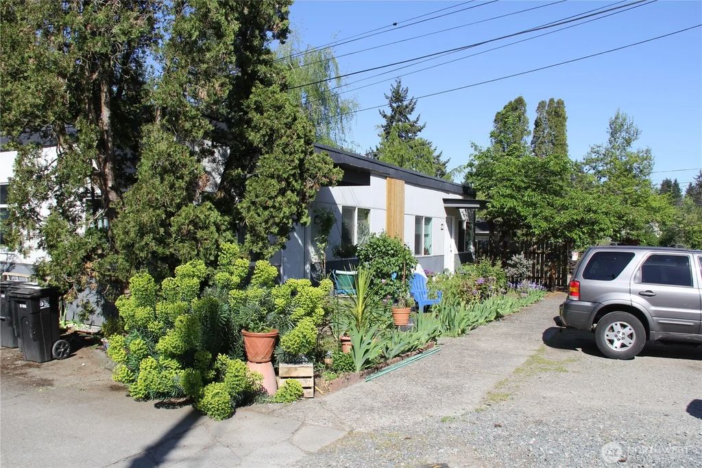 2110 Ne 85th Street, Seattle