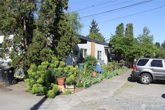 2110 Ne 85th Street, Seattle