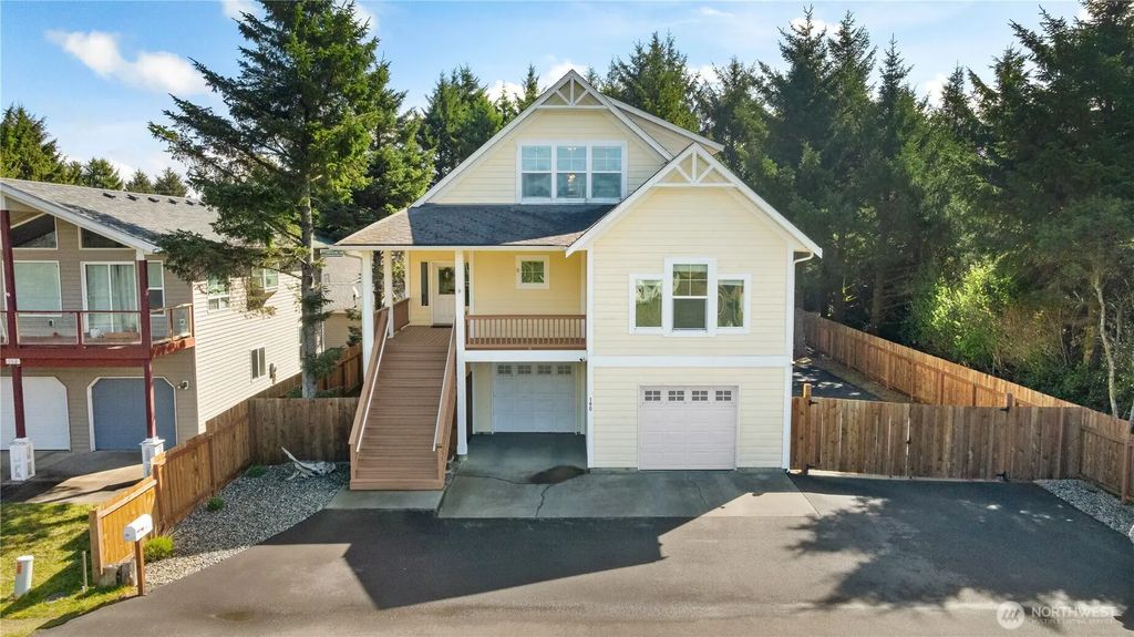 190 Ocean Shores Boulevard Sw, Ocean Shores
