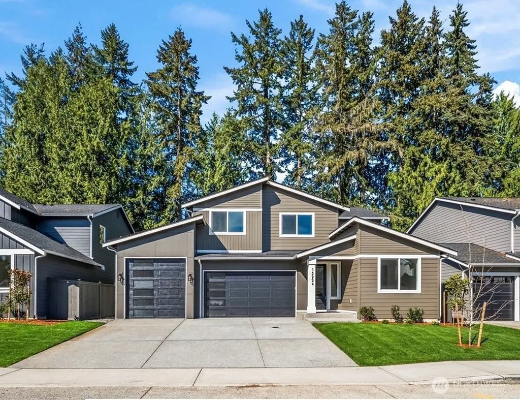 15224 106th Avenue E, Puyallup