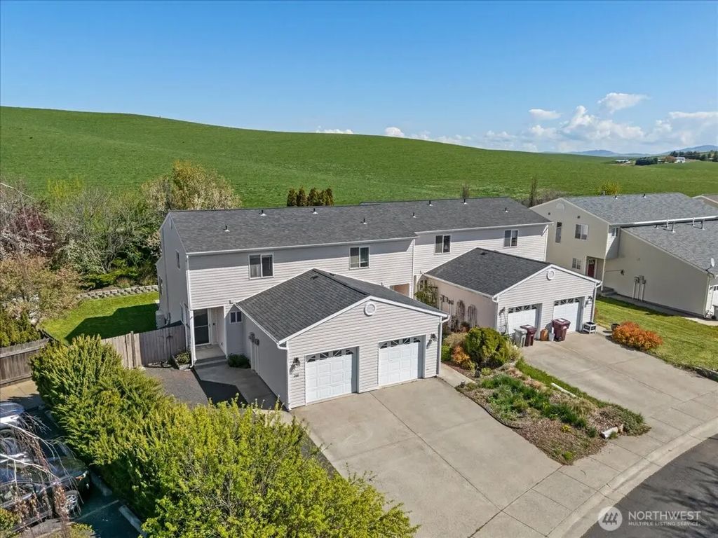 266 Nw Clay Court, Pullman