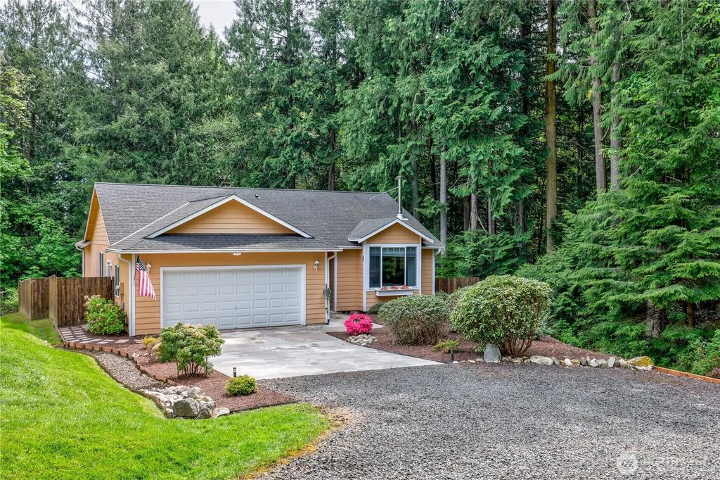 132 Goliah Lane, Port Ludlow
