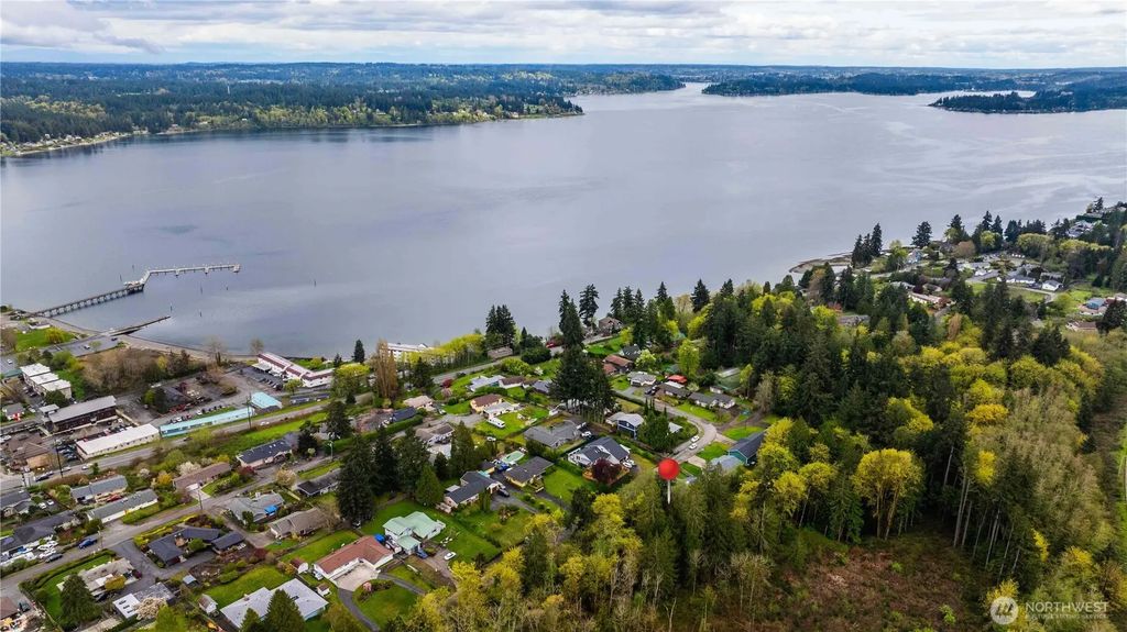 8893 Martin Avenue Nw, Silverdale