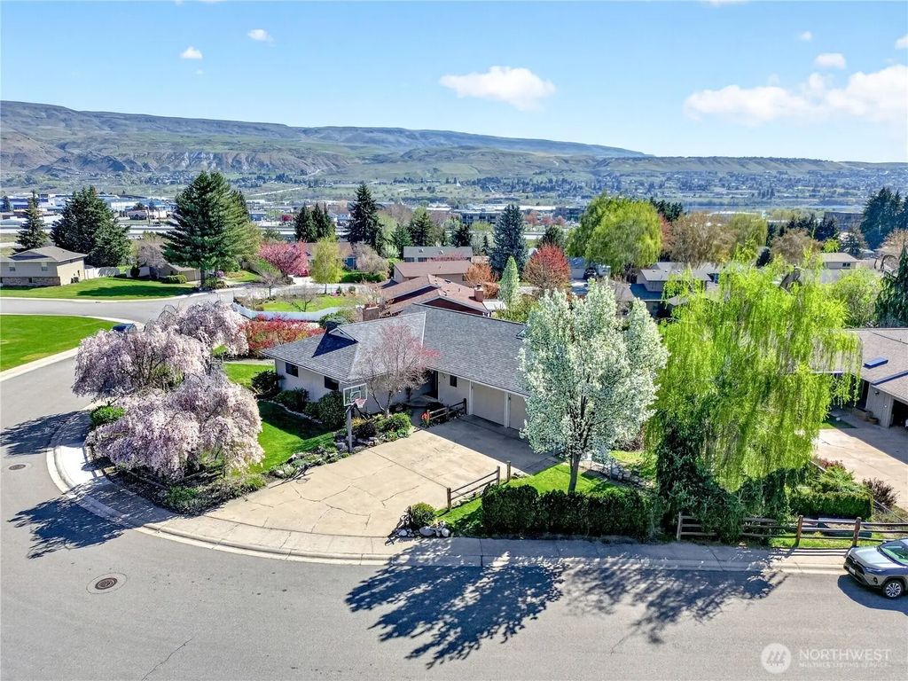 2629 Lemaister Avenue, Wenatchee