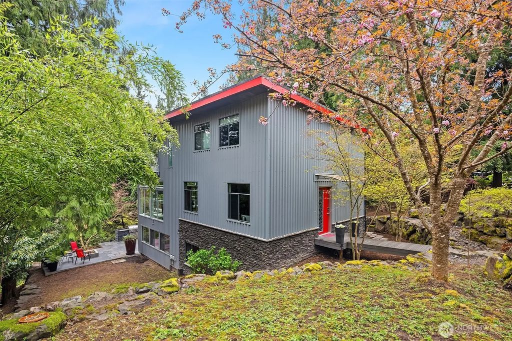 1534 Hillside Drive Se, Issaquah