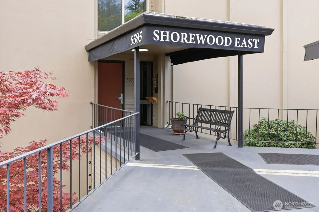 5585 E Evergreen Boulevard 5305, Vancouver