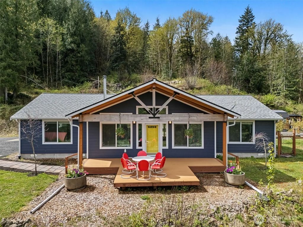 5588 State Route 508, Morton