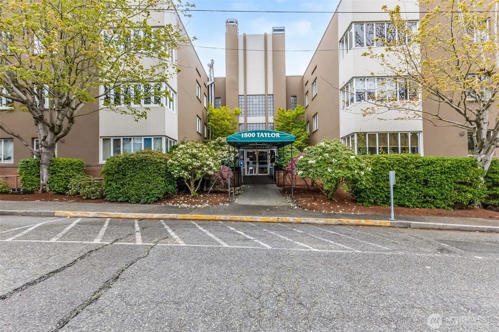 1800 Taylor Avenue N 305, Seattle