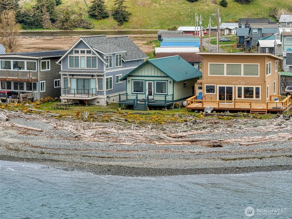 840 Beckett Point Road, Port Townsend
